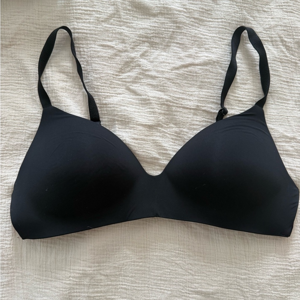 Victoria's Secret Classic Black Wireless Bra